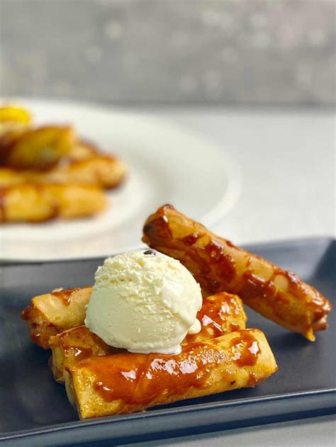 Turon with Langka (Fried Banana Spring Rolls)