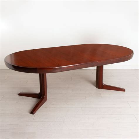 1970s Danish Rosewood Round Table With 2 Leaves