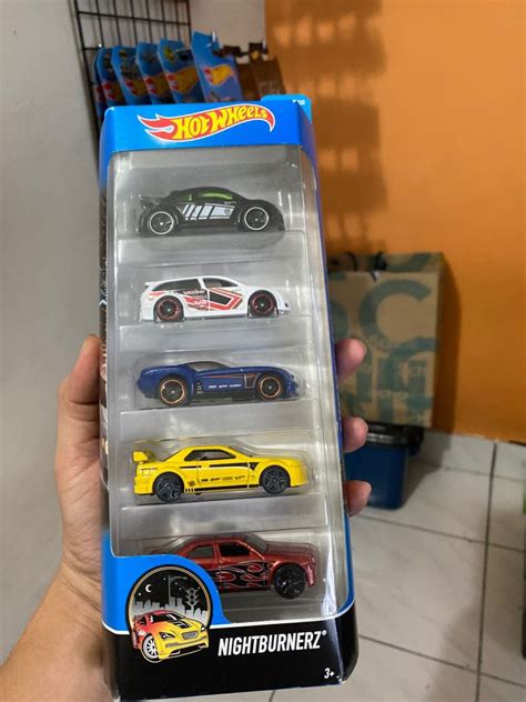 Hotwheels Nightburnerz 5 Pack Hobbies And Toys Toys And Games On Carousell