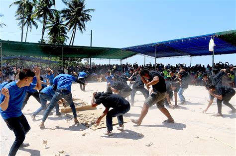 Perhatian Pemkab Bangka Barat Terhadap Pesta Adat Perang Ketupat Duta