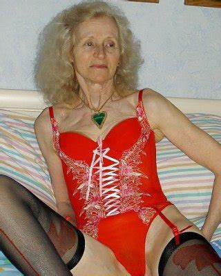 Old Granny Small Tits Sex Pictures Pass