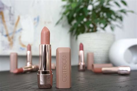 CATRICE Full Satin Nude Lipstick Review Verdraaid Mooi