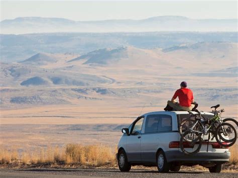 Rent a Car under 21 in California [w/ Rental Car Companies]