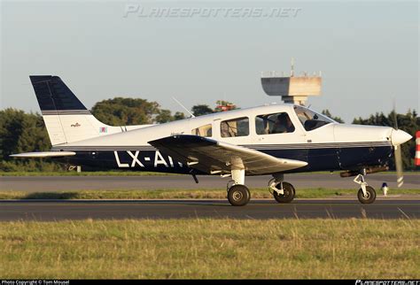 LX AIW Private Piper PA 28 161 Warrior III Photo By Tom Mousel ID