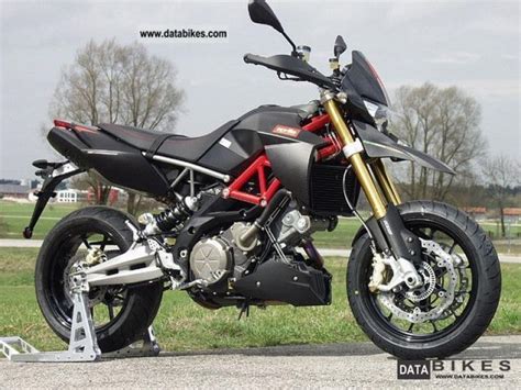 Aprilia Dorsoduro Factory Moto Zombdrive