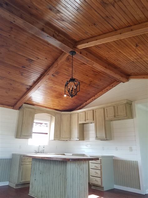 10+ Vaulted Ceiling With Beams – DECOOMO