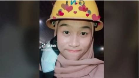 Mengenal Sosok Nirwana Selle Seleb Tiktok Yang Tewas Terbakar Di