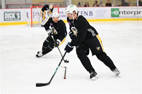 Pittsburgh Penguins' Stars Welcome Jaromir Jagr to Lineup - The Hockey ...