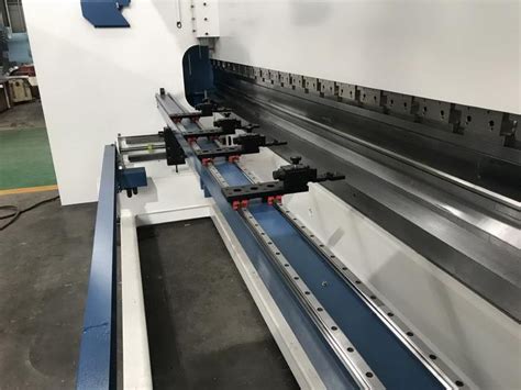 AHYW Yawei 300T6M 4 ejes CNC prensa freno DA52S Proveedores fábrica y