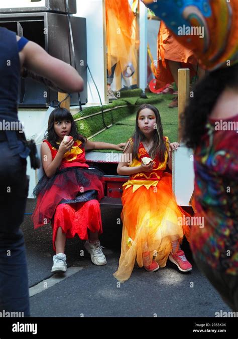 Berlin Karneval Der Kulturen Stock Photo Alamy