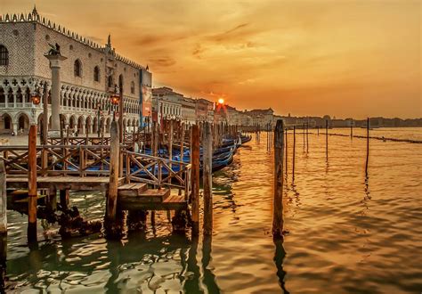 Sunrise In Venice Photograph by Valerii Tkachenko