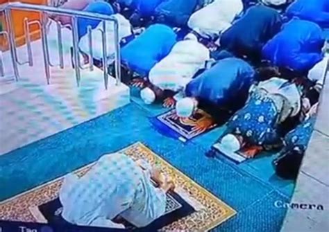 Sedang Sujud Imam Di Masjid Al Ula Balikpapan Meninggal Dunia Saat