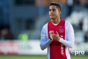 Nieuw Contract Kluivert In Vergevorderd Stadium Ajax1 Nl