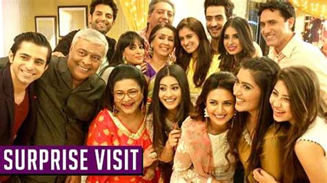 Mihika Verma S SURPRISE VISIT On Ye Hai Mohabbatein Set HD Wallpaper