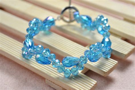 ﻿Simple Handmade Crystal Glass Beads Bracelet DIY - Carol's Crafts House