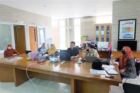 Rapat Internal Pembahasan Sistem Informasi Penjaminan Mutu Unisba