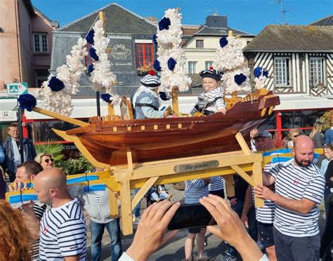 Repr Sentation Des Ablonnais La F Te Des Marins Honfleur Commune