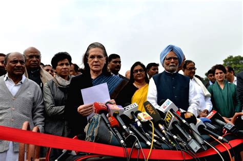 Congress Delegation Meets President Kovind