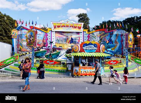 Fete Foraine Hi Res Stock Photography And Images Alamy