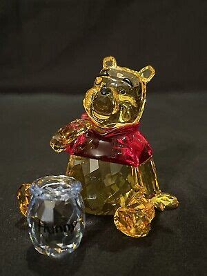 Swarovski Disney Winnie The Pooh With Honey Pot Crystal Figurine