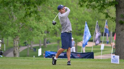 Mens Golf Sits In 16th Place After Round One At Nationals Sonoma