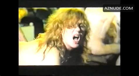 L AMORE E LA BESTIA NUDE SCENES AZNude