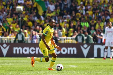 FC Nantes Samuel Moutoussamy Sempare Du Capitanat Sport Fr