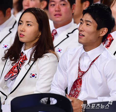 아시안게임 개막식 연패 노리는 남현희 오진혁 선수단 대표로 선서