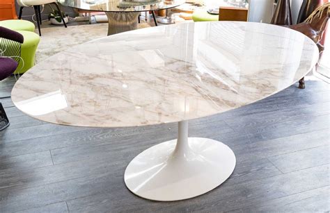 Proantic Eero Saarinen For Knoll Oval Tulip Table In Calacatta