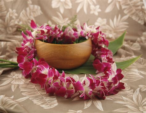 Orchid Leis, Hawaiian Leis Shipped Fresh From Hawaii 