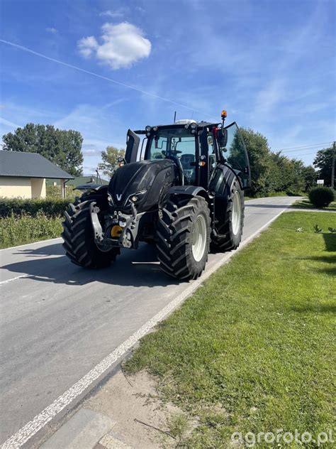 Fotografia ciągnik Valtra T174 Versu 805858 Galeria rolnicza agrofoto