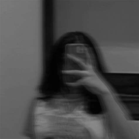 B W Blur