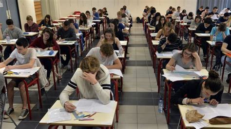 Bac 2015 sujet Mathématiques spécialité Bac ES MCE TV