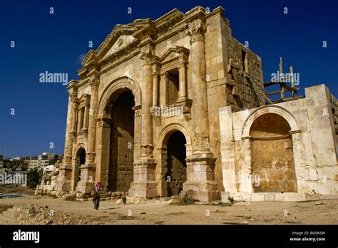 Jerash South Gate Hi Res Stock Photography And Images Alamy