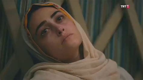 Esra Bilgic Aka Halima Sultan Kissing Video Goes Viral Ertugrul And