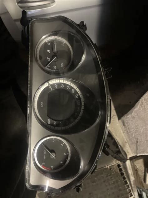 COMPTEUR DE VITESSE W204 Mercedes Benz combiné d instruments classe C