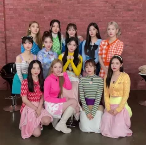 Loona S Aesthetic Stylist On Twitter Loona As Japanese Fashion Styles