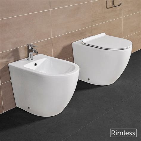 Sanitari Filomuro Rimless Serie Tokyo Wc Senza Brida Bidet Copriwc