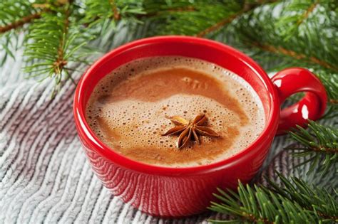 Premium Photo Cup Of Hot Cocoa Or Hot Chocolate On Knitted Background