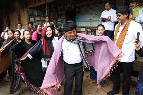 Tutup Pelatihan Tenun Baduy Pj Gubernur Banten Al Muktabar Lestarikan