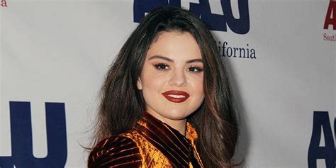 Selena Gomez Shows Off Kidney Transplant Scar: Photo