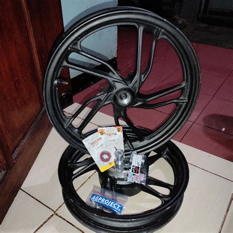 Jual Velg Vario New Pnp Pcx Shopee Indonesia