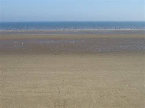 Filey Sands At Low Tide Photo Uk Beach Guide