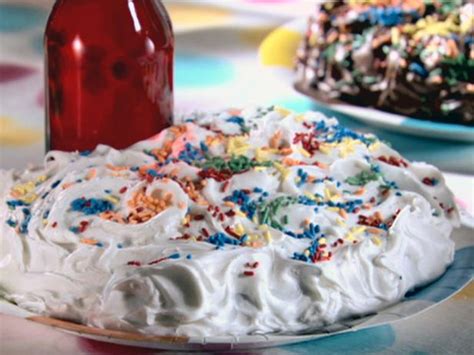 Single Layer Birthday Cake Recipe Sandra Lee Food Network