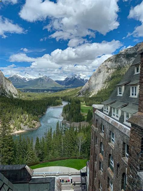 The 5 Best Luxury Hotels in Banff - Travel Banff Canada