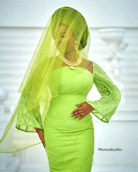 Lemon Green Aso òkè Traditional Bridal Outfit