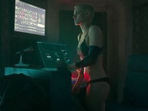 UNDERWATER NUDE SCENES AZNude