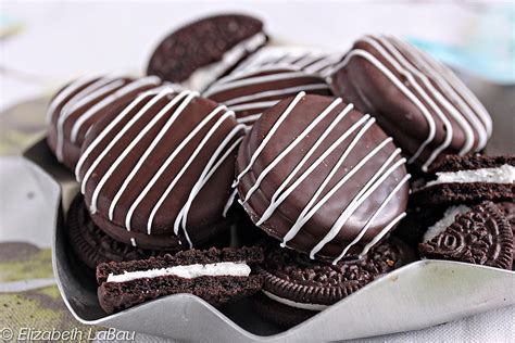 Chocolate Dipped Oreos Recipe