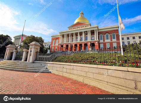 Massachusetts State House Boston – Stock Editorial Photo © eskystudio ...