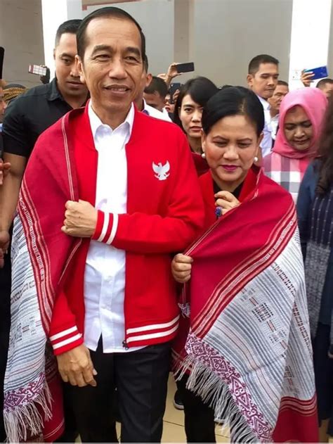 Jaket Presiden Joko Widodo Yang Tebarkan Semangat Nasionalisme